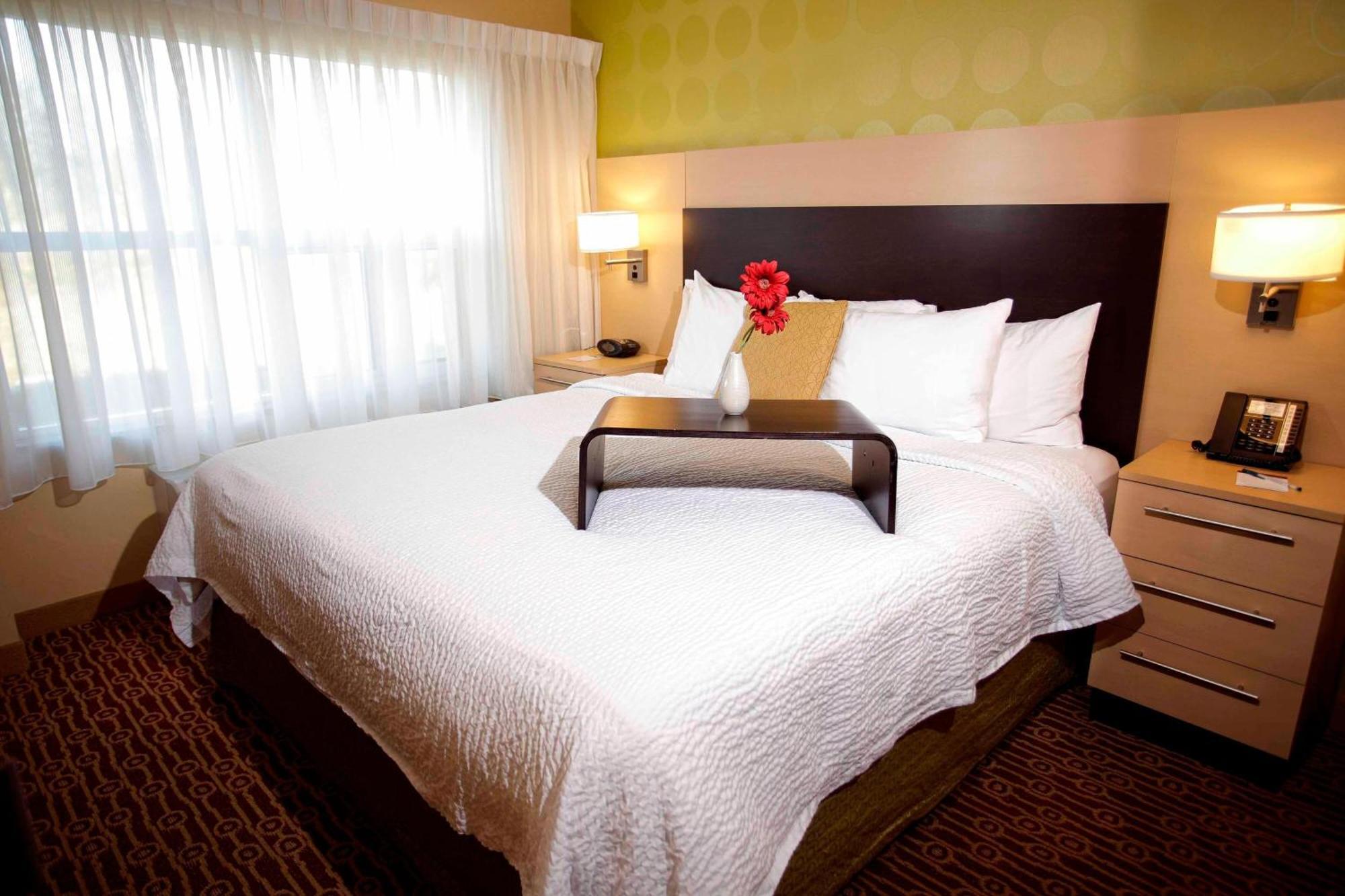 Towneplace Suites By Marriott Sudbury Exterior foto